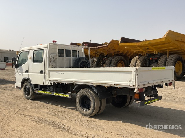2012 Mitsubishi Canter 4x2 Crew Cab Flatbed Truck - Бордови камион: снимка 3 2012 Mitsubishi Canter 4x2 Crew Cab Flatbed Truck - Бордови камион: снимка 3