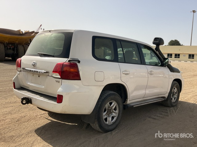 2012 Toyota Land Cruiser GX 200L 4x4 SUV - Джип: снимка 3 2012 Toyota Land Cruiser GX 200L 4x4 SUV - Джип: снимка 3