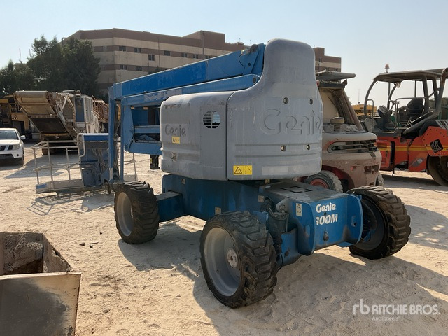 2013 Genie Z60/34 4WD Diesel (Inoperable) Articulating Boom Lift - Артикулираща платформа: снимка 2 2013 Genie Z60/34 4WD Diesel (Inoperable) Articulating Boom Lift - Артикулираща платформа: снимка 2