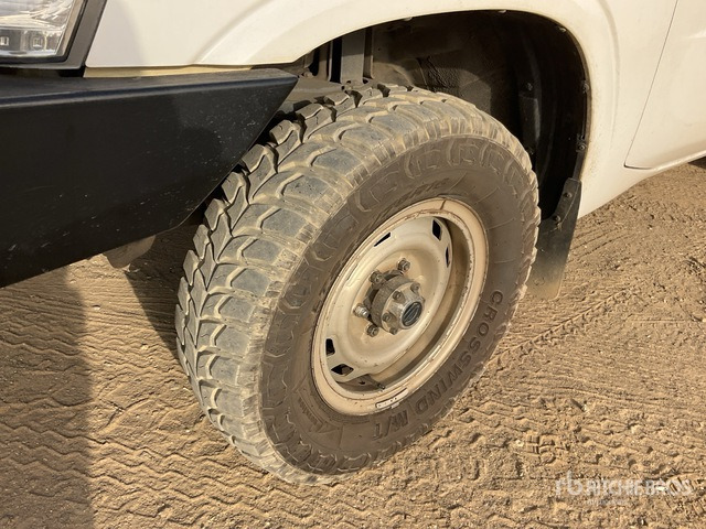 2013 Nissan Patrol GL 4x4 SUV - Джип: снимка 5 2013 Nissan Patrol GL 4x4 SUV - Джип: снимка 5