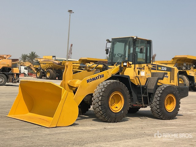 2014 Komatsu WA320-5 - Колесен товарач: снимка 2 2014 Komatsu WA320-5 - Колесен товарач: снимка 2
