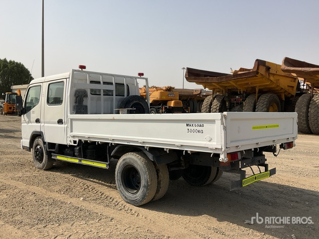 2014 Mitsubishi Canter 4x2 Crew Cab Flatbed Truck - Бордови камион: снимка 3 2014 Mitsubishi Canter 4x2 Crew Cab Flatbed Truck - Бордови камион: снимка 3