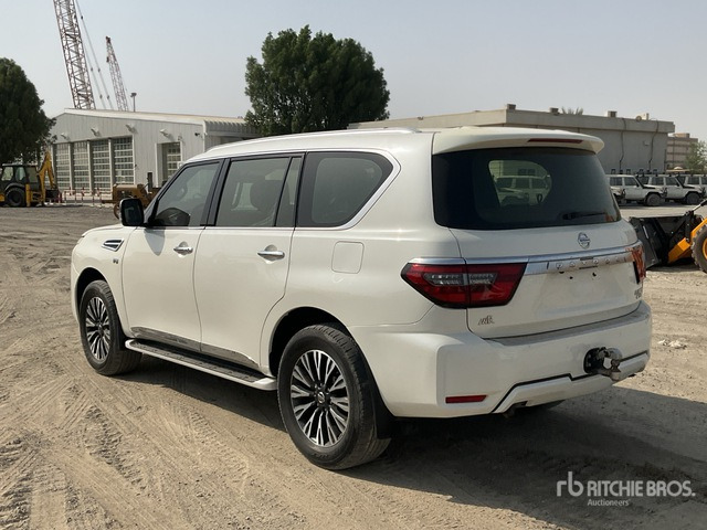 2015 Nissan Patrol Platinum 4x4 SUV - Джип: снимка 4 2015 Nissan Patrol Platinum 4x4 SUV - Джип: снимка 4