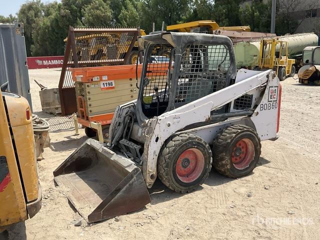 2016 Bobcat S450 (Inoperable) Skid Steer Loader - Мини челен товарач: снимка 2 2016 Bobcat S450 (Inoperable) Skid Steer Loader - Мини челен товарач: снимка 2