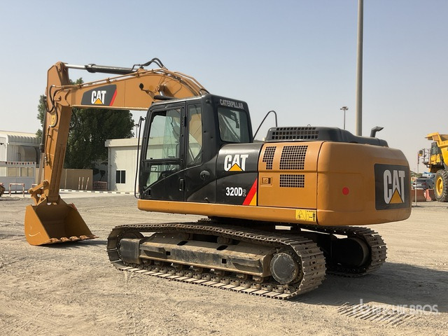 2017 Cat 320D2 - Верижен багер: снимка 4 2017 Cat 320D2 - Верижен багер: снимка 4