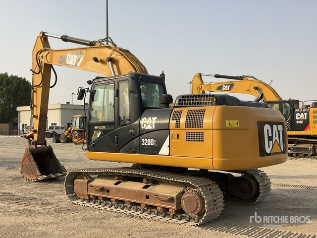 2017 Cat 320D2 - Верижен багер: снимка 4 2017 Cat 320D2 - Верижен багер: снимка 4