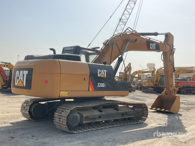 2017 Cat 320D2 - Верижен багер: снимка 3 2017 Cat 320D2 - Верижен багер: снимка 3