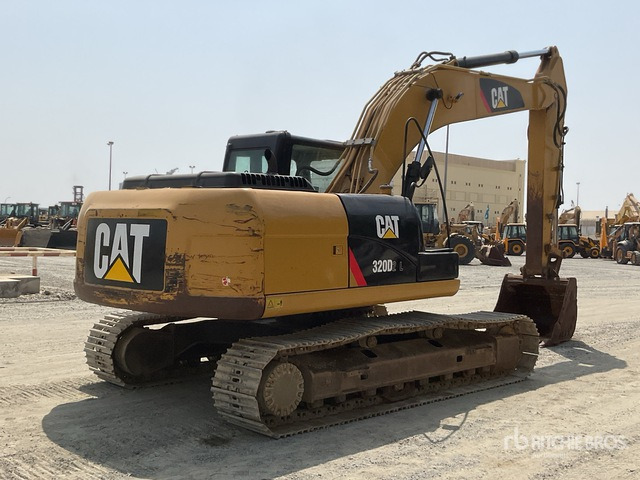 2017 Cat 320D2 - Верижен багер: снимка 4 2017 Cat 320D2 - Верижен багер: снимка 4