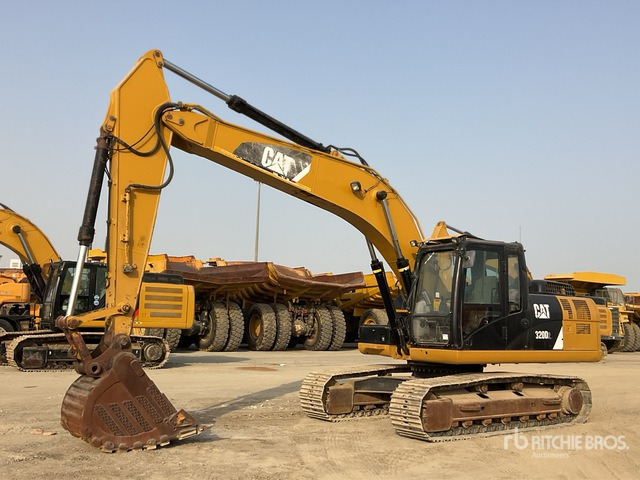 2017 Cat 320D2 - Верижен багер: снимка 2 2017 Cat 320D2 - Верижен багер: снимка 2