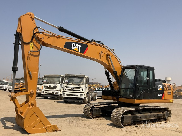 2018 Cat 320D2 - Верижен багер: снимка 1 2018 Cat 320D2 - Верижен багер: снимка 1