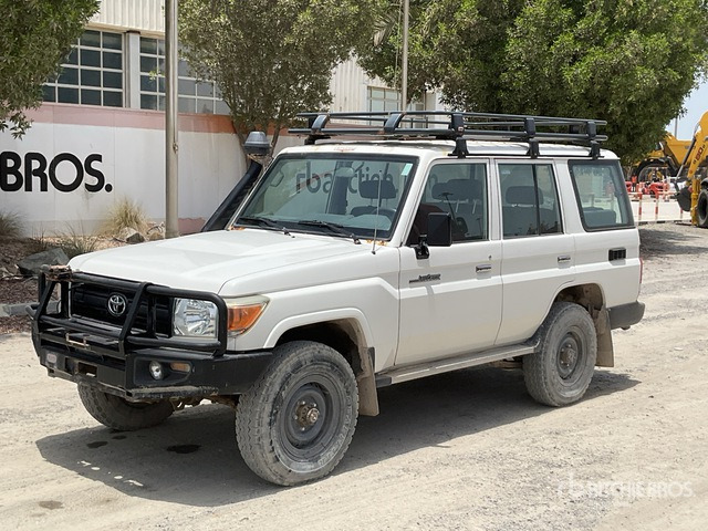2018 Toyota Land Cruiser 76L 4x4 SUV - Джип: снимка 1 2018 Toyota Land Cruiser 76L 4x4 SUV - Джип: снимка 1