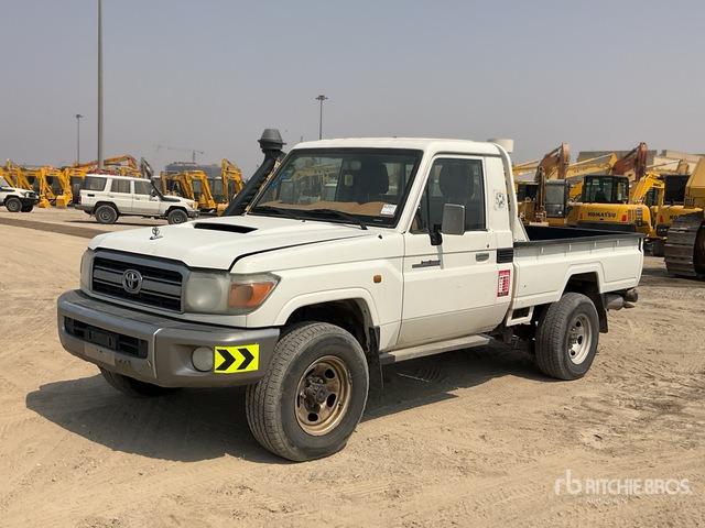 2018 Toyota Land Cruiser 79L 4x4 Pickup - Пикап: снимка 1 2018 Toyota Land Cruiser 79L 4x4 Pickup - Пикап: снимка 1