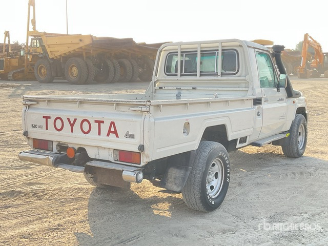 2018 Toyota Land Cruiser 79L 4x4 Pickup - Пикап: снимка 3 2018 Toyota Land Cruiser 79L 4x4 Pickup - Пикап: снимка 3