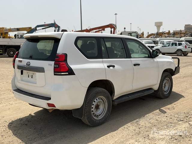 2018 Toyota Prado 150L 4x4 SUV - Джип: снимка 4 2018 Toyota Prado 150L 4x4 SUV - Джип: снимка 4