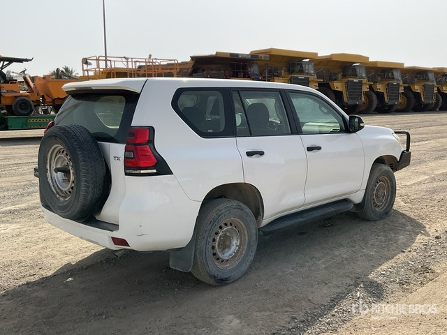 2018 Toyota Prado TX 150L 4x4 SUV - Джип: снимка 3 2018 Toyota Prado TX 150L 4x4 SUV - Джип: снимка 3