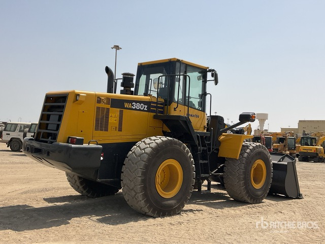 2019 Komatsu WA380Z-6 - Колесен товарач: снимка 4 2019 Komatsu WA380Z-6 - Колесен товарач: снимка 4