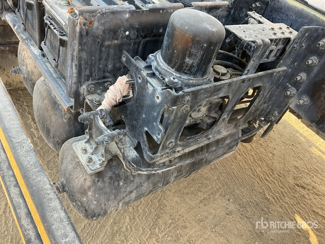 2019 Renault K440 8x4 Twin-Steer Mixer Truck - Бетоновоз: снимка 4 2019 Renault K440 8x4 Twin-Steer Mixer Truck - Бетоновоз: снимка 4