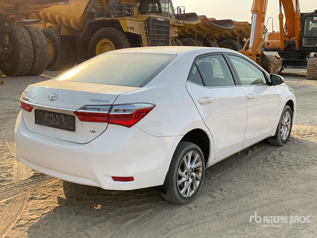 2019 Toyota Corolla - Лек автомобил: снимка 4 2019 Toyota Corolla - Лек автомобил: снимка 4
