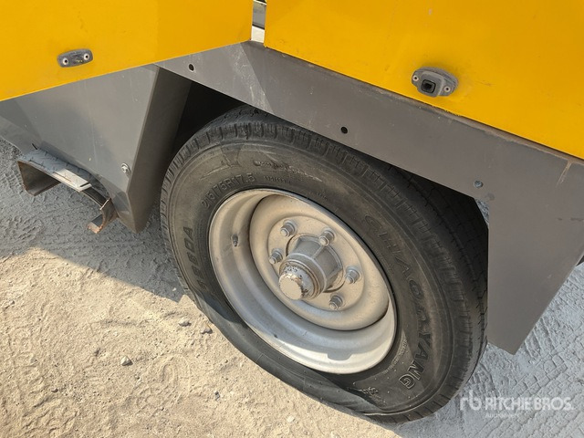 2020 Atlas Copco XRVS1350 CD Mobile Air Compressor - Компресор за въздух: снимка 5 2020 Atlas Copco XRVS1350 CD Mobile Air Compressor - Компресор за въздух: снимка 5