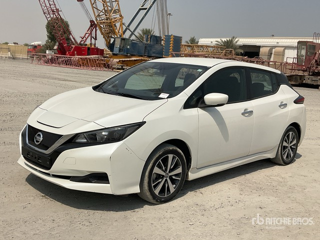 2020 Nissan LEAF Electric Automobile - Лек автомобил: снимка 2 2020 Nissan LEAF Electric Automobile - Лек автомобил: снимка 2