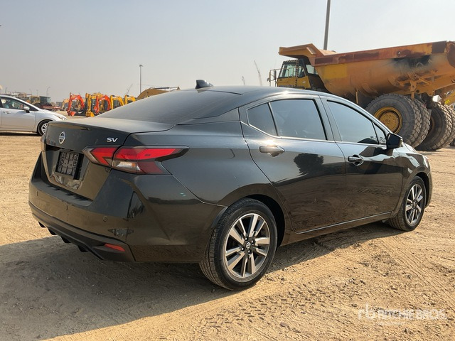 2021 Nissan Versa Automobile - Лек автомобил: снимка 3 2021 Nissan Versa Automobile - Лек автомобил: снимка 3