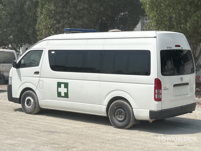 2022 Toyota Hiace High Roof 4x2 Ambulance - Линейка: снимка 3 2022 Toyota Hiace High Roof 4x2 Ambulance - Линейка: снимка 3