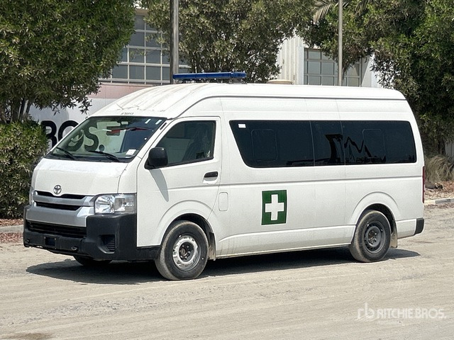 2022 Toyota Hiace High Roof 4x2 Ambulance - Линейка: снимка 2 2022 Toyota Hiace High Roof 4x2 Ambulance - Линейка: снимка 2