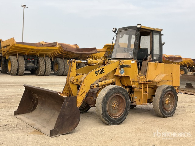 Cat 910E - Колесен товарач: снимка 2 Cat 910E - Колесен товарач: снимка 2