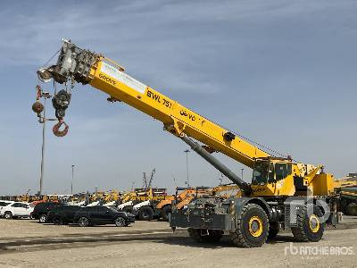 GROVE RT880E 75 ton 4x4x4 - Кран за пресечени терени: снимка 1 GROVE RT880E 75 ton 4x4x4 - Кран за пресечени терени: снимка 1