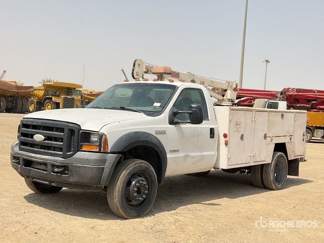 2006 Ford F550XL SUPER DUTY 4x2 Service Truck - Комунална/ Специална техника: снимка 2 2006 Ford F550XL SUPER DUTY 4x2 Service Truck - Комунална/ Специална техника: снимка 2