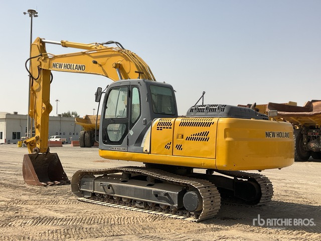 New Holland Kobelco E265B - Верижен багер: снимка 3 New Holland Kobelco E265B - Верижен багер: снимка 3