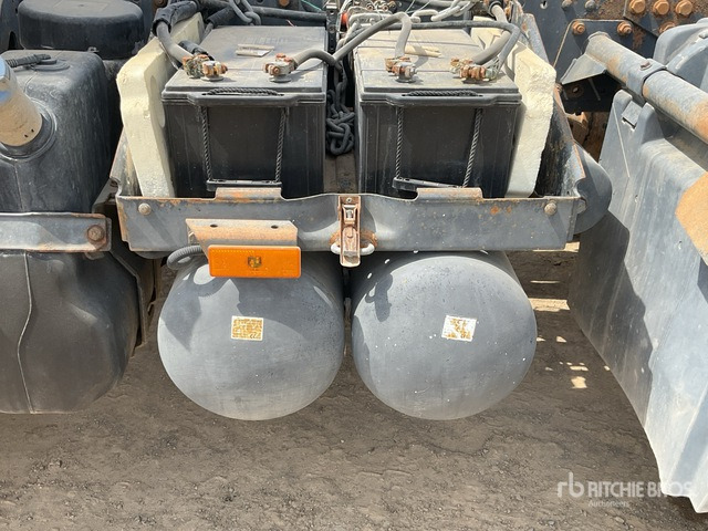 2007 Mercedes-Benz Actros 3348 6x4 T/A Sleeper Truck Tractor - Влекач: снимка 5 2007 Mercedes-Benz Actros 3348 6x4 T/A Sleeper Truck Tractor - Влекач: снимка 5