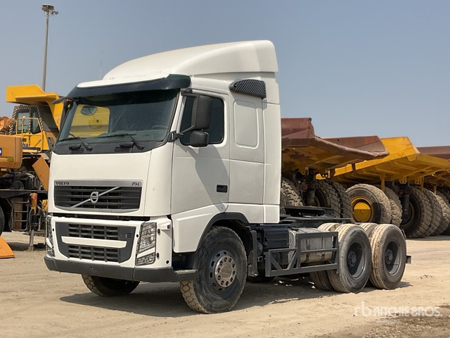 2014 Volvo FH 6x4 T/A Sleeper Truck Tractor - Влекач: снимка 2 2014 Volvo FH 6x4 T/A Sleeper Truck Tractor - Влекач: снимка 2