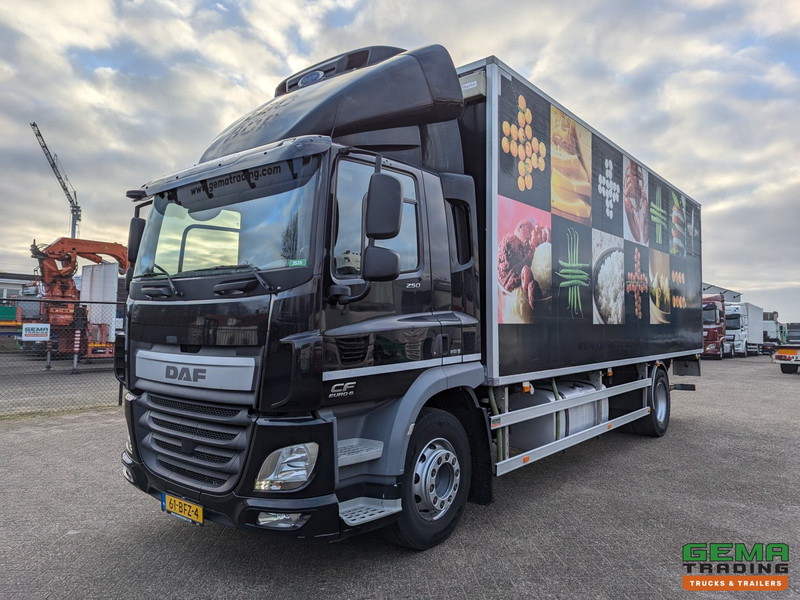 DAF CF 250 FA 4x2 DayCab Euro6 - Koel-VriesBak 7.5m + Carrier Supra 850MT + Laadklep 2000kg - Рефрижератор камион: снимка 1 DAF CF 250 FA 4x2 DayCab Euro6 - Koel-VriesBak 7.5m + Carrier Supra 850MT + Laadklep 2000kg - Рефрижератор камион: снимка 1