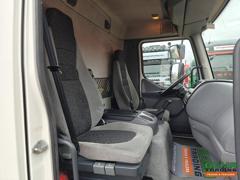 Камион с брезент DAF FA LF45.140 4x2 Dagcab Euro4 - 12T - Schuifzeilen/Geslotenbak 6.9m + Laadklep 1500kg - 66.000km Origineel! - Handgeschakeld: снимка 7