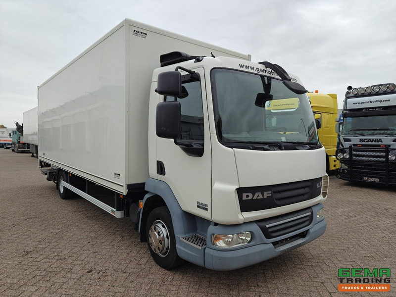 Камион с брезент DAF FA LF45.140 4x2 Dagcab Euro4 - 12T - Schuifzeilen/Geslotenbak 6.9m + Laadklep 1500kg - 66.000km Origineel! - Handgeschakeld: снимка 9