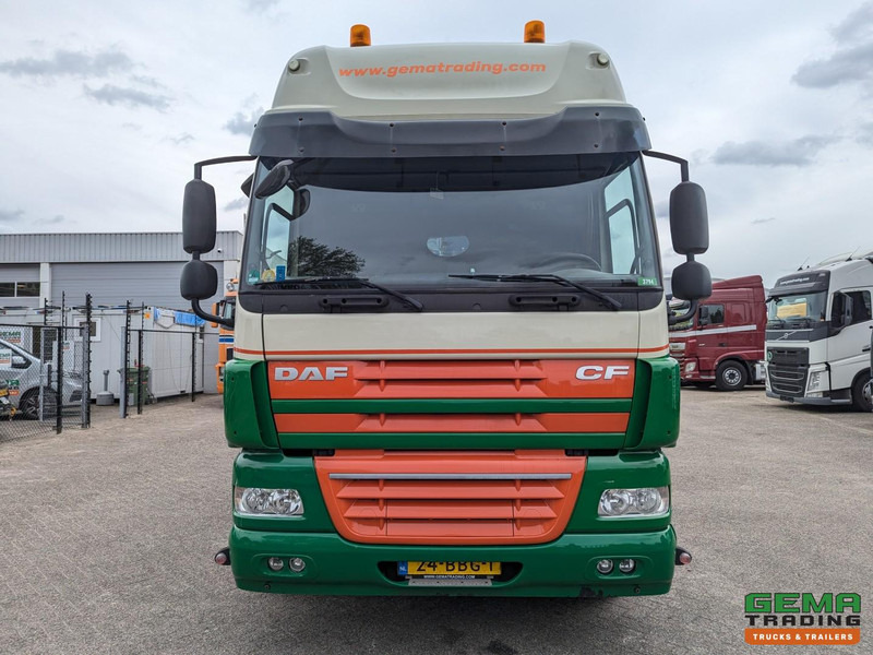 Камион с брезент DAF FAN CF85.410 6x2/4 Spacecab Euro5 EEV - Schuifzeilen/dak 7.23m + Laadklep 6000kg - 10/2025APK: снимка 7 Камион с брезент DAF FAN CF85.410 6x2/4 Spacecab Euro5 EEV - Schuifzeilen/dak 7.23m + Laadklep 6000kg - 10/2025APK: снимка 7