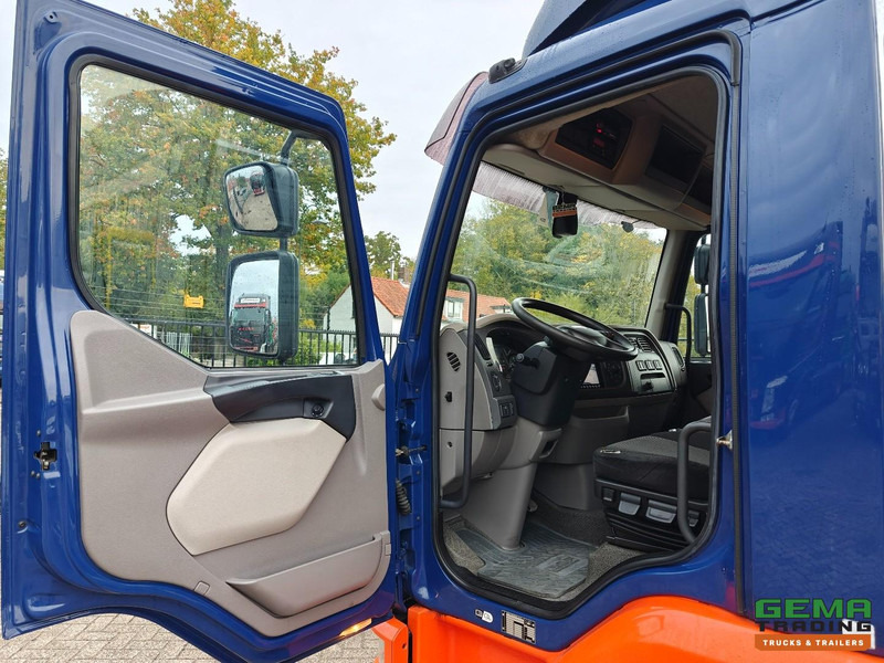 Автовоз камион DAF LF 180 FA 4x2 Dagcab Euro6C - Oprijwagen/Machine transporter 5.3m + Lier 5900kg - Trekhaak - 09/2026 APK - NieuweOPbouw!: снимка 16 Автовоз камион DAF LF 180 FA 4x2 Dagcab Euro6C - Oprijwagen/Machine transporter 5.3m + Lier 5900kg - Trekhaak - 09/2026 APK - NieuweOPbouw!: снимка 16