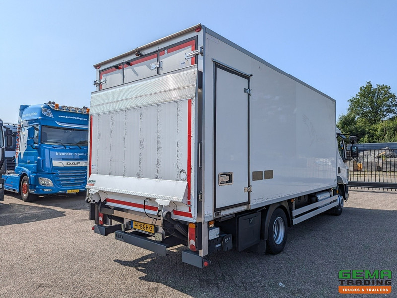 DAF LF 210 FA 4x2 Slaapcab Euro6 - Koelbak 5.5M + Konvekta/Solar-Koeler + Laadklep 1500KG - Zijdeur - 08/2025 APK - Рефрижератор камион: снимка 4 DAF LF 210 FA 4x2 Slaapcab Euro6 - Koelbak 5.5M + Konvekta/Solar-Koeler + Laadklep 1500KG - Zijdeur - 08/2025 APK - Рефрижератор камион: снимка 4