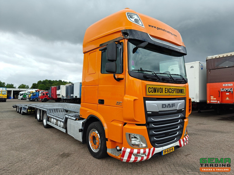 DAF XF 440 FAS 6x2 SuperSpaceCab Euro6C - Retarder + Recker 3-Assige Aanhanger - Wielkuipen - Hydraulische knik en uitschuifbaar - 02/2026 APK - Автовоз камион: снимка 4 DAF XF 440 FAS 6x2 SuperSpaceCab Euro6C - Retarder + Recker 3-Assige Aanhanger - Wielkuipen - Hydraulische knik en uitschuifbaar - 02/2026 APK - Автовоз камион: снимка 4