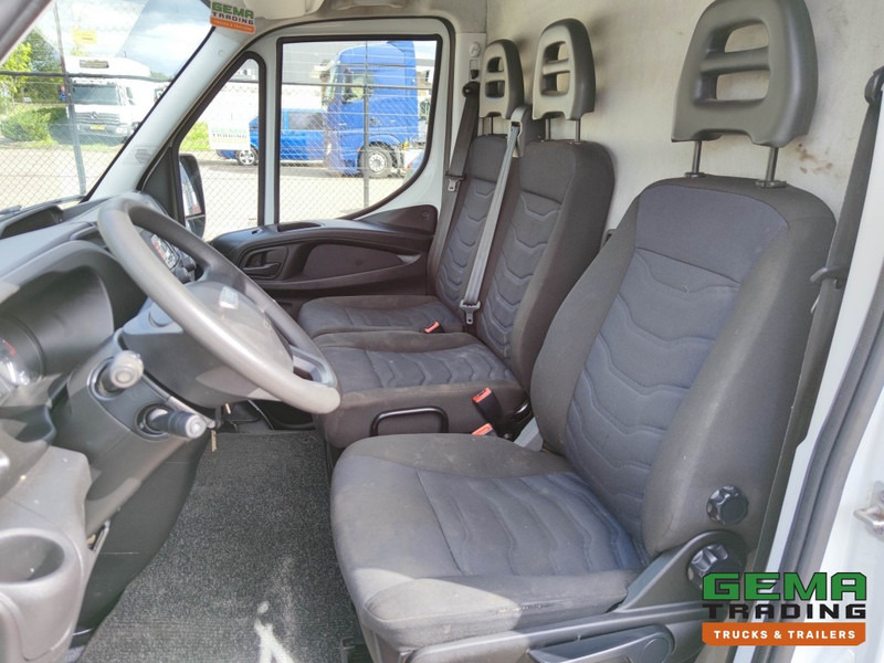 Товарен бус Iveco Daily 35S12 Euro6 Bestelbus L2 H2 - Handgeschakeld - Airco (A116): снимка 6