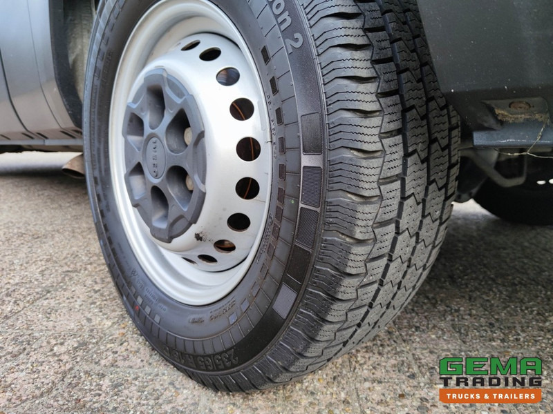 Товарен бус Iveco Daily 35S12 Euro6 Bestelbus L2 H2 - Handgeschakeld - Airco (A116): снимка 18