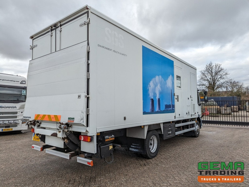 DAF FA LF55.180 4x2 Daycab 15T Euro4 Mobile Office / Camper / Workshop - Manual - Airco - Dhollandia Laadklep 1500KG - 150.000KM (V690) - Камион: снимка 5 DAF FA LF55.180 4x2 Daycab 15T Euro4 Mobile Office / Camper / Workshop - Manual - Airco - Dhollandia Laadklep 1500KG - 150.000KM (V690) - Камион: снимка 5
