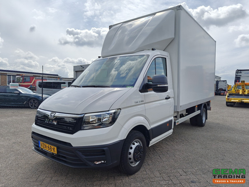 MAN TGE 3.180 4x2 Dagcabine Euro6D - GeslotenBak 4.2m + Laadklep 750KG - Dubbellucht - 5500km! NIEUWSTAAT! ONGEBRUIKT! - Лекотоварен автомобил фургон: снимка 1 MAN TGE 3.180 4x2 Dagcabine Euro6D - GeslotenBak 4.2m + Laadklep 750KG - Dubbellucht - 5500km! NIEUWSTAAT! ONGEBRUIKT! - Лекотоварен автомобил фургон: снимка 1