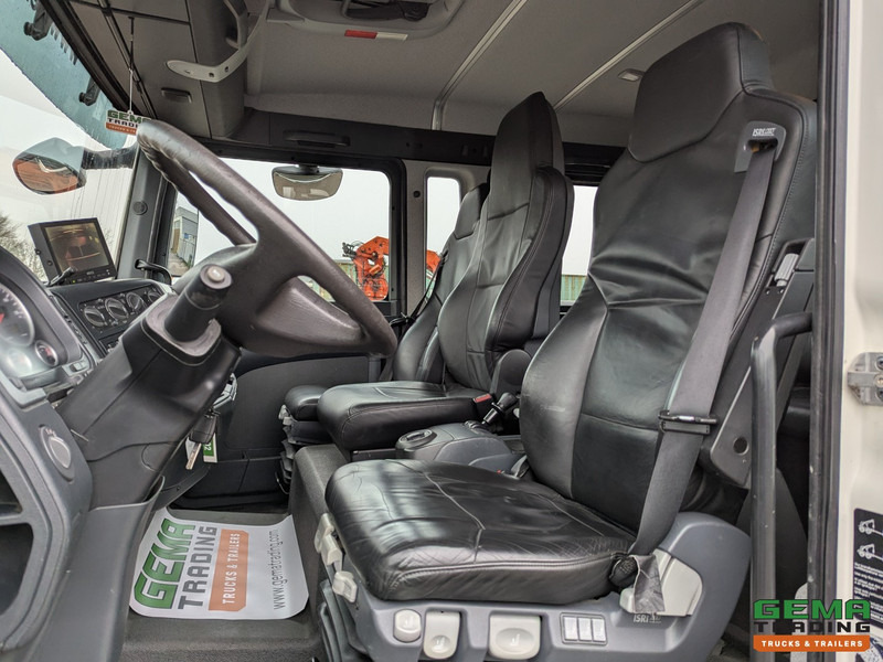 Interior photo 1: Лизинг на MAN TGL 12.180 4x2 DoKa 7 pers. Euro5 EEV - Paardenwagen 2-Paards - 147.000km! - MARGE MAN TGL 12.180 4x2 DoKa 7 pers. Euro5 EEV - Paardenwagen 2-Paards - 147.000km! - MARGE