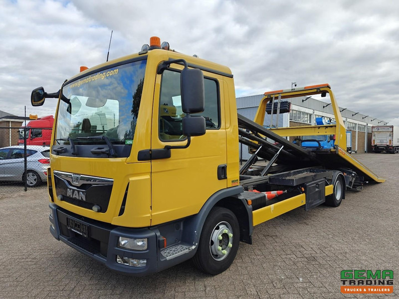 MAN TGL 12.250 4x2 Dagcabine (3 pl) Euro6B - Jige Simplex 5T + Lier 3.5T + Bril 3000kg - 06/2026 APK - Камион пътна помощ: снимка 1 MAN TGL 12.250 4x2 Dagcabine (3 pl) Euro6B - Jige Simplex 5T + Lier 3.5T + Bril 3000kg - 06/2026 APK - Камион пътна помощ: снимка 1