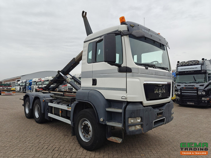 MAN TGS-TGX 26.440 6x4 Dagcabine Euro5 - AJK 20T HaakarmSysteem - Volledig Bladgeveerd - Naafreductie - Handgeschakeld - Мултилифт с кука камион: снимка 4 MAN TGS-TGX 26.440 6x4 Dagcabine Euro5 - AJK 20T HaakarmSysteem - Volledig Bladgeveerd - Naafreductie - Handgeschakeld - Мултилифт с кука камион: снимка 4