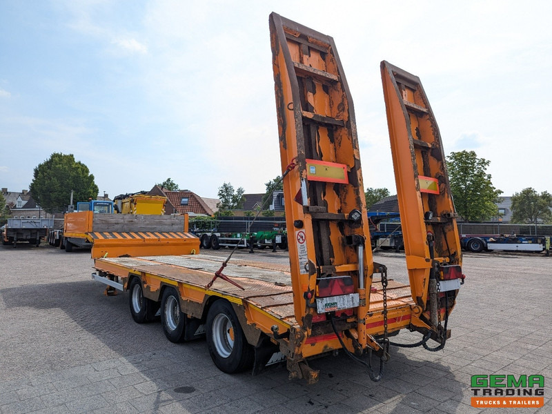 MOL D712/30Tri/45/56/1 3-Assen Gigant - Semi-Dieplader - Hydr. Rampen - NaloopAs - 09/2025 APK - Нискорамна площадка полуремарке: снимка 3 MOL D712/30Tri/45/56/1 3-Assen Gigant - Semi-Dieplader - Hydr. Rampen - NaloopAs - 09/2025 APK - Нискорамна площадка полуремарке: снимка 3