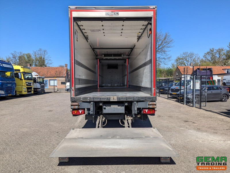 Mercedes-Benz Antos 1843 4x2 Dagcab Euro6 - Chereau Koel-Vriescombinatie- Carrier Supra - Doorlaadsysteem - Laadklep 2000KG - Рефрижератор камион: снимка 5 Mercedes-Benz Antos 1843 4x2 Dagcab Euro6 - Chereau Koel-Vriescombinatie- Carrier Supra - Doorlaadsysteem - Laadklep 2000KG - Рефрижератор камион: снимка 5