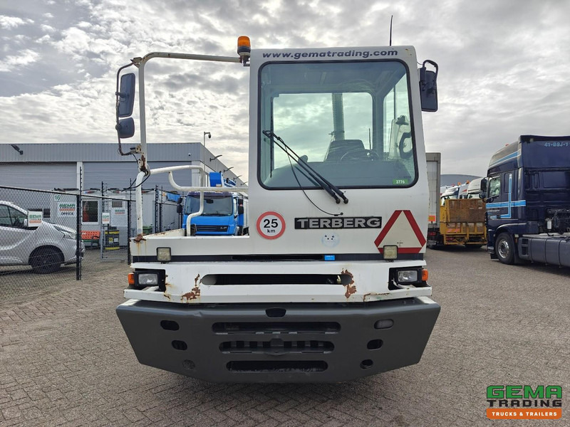 Terberg YT222 Gereviseerde Allison Versnellingsbak - Schotel 27T - Vangmuil - Cummins - Landbouw Kenteken 40km/h - Терминален влекач: снимка 5 Terberg YT222 Gereviseerde Allison Versnellingsbak - Schotel 27T - Vangmuil - Cummins - Landbouw Kenteken 40km/h - Терминален влекач: снимка 5